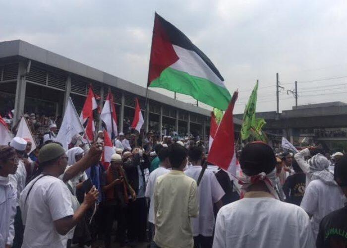 Palestina sesalkan benderanya dipakai saat demonstrasi kurang damai