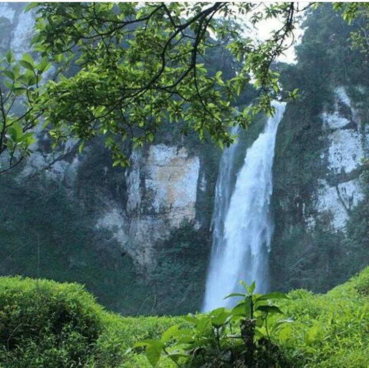 Pesona Indonesia : Mengenal Enam Air Terjun Terbaik di Nusa Tenggara Timur