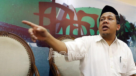 Fahri Hamzah Tak Setuju Megawati Dilaporkan ke Polisi