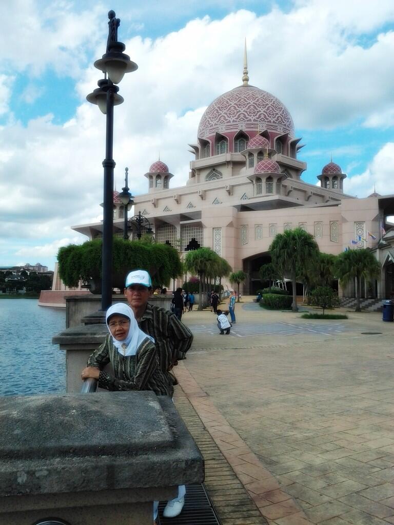 Travel Tour Kuala Lumpur