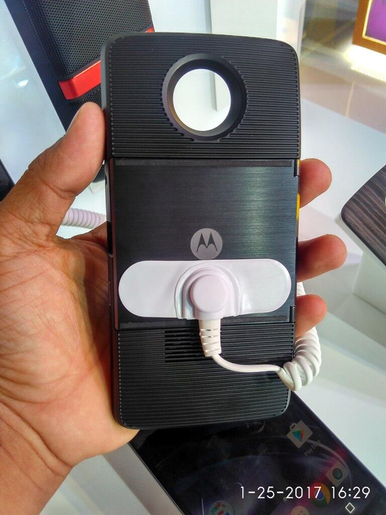 &#91;Field Report&#93; Launching Smartphone Motorola Moto Z Di Indonesia