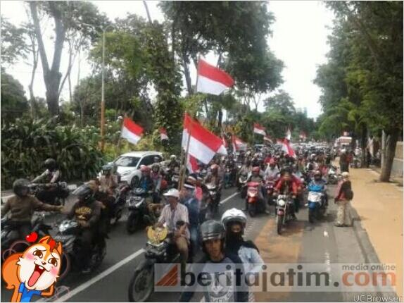 #Ribuan Massa FKUB Jatim Aksi Damai Tolak Habib Rizieq