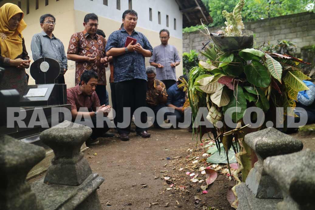 Rumah Syaits Asyam Korban Diksar Mapala UII Masih Ramai Dikunjungi