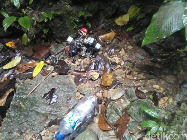 Ini Spot Instagenic di Sulawesi Tengah, Air Terjun Ayus