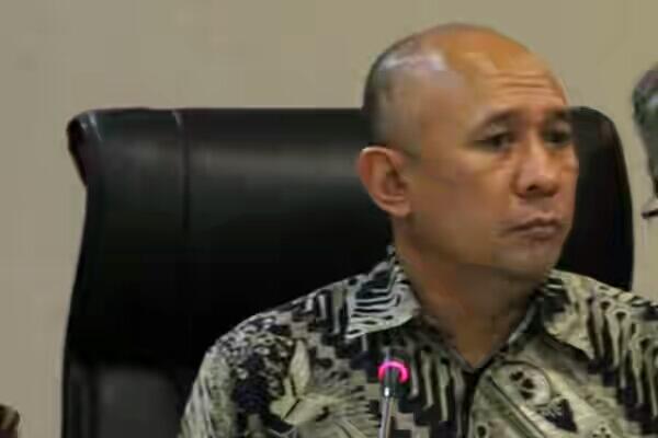 #Teten Resmi Laporkan Alfian ke Bareskrim