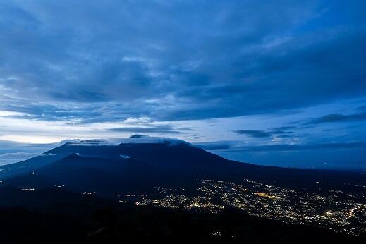 &#91;CatPer&#93; Memandang Sang Kolosal Gede-Pangrango dari Gunung Kencana. Jan2017