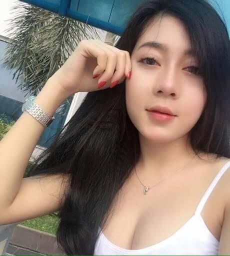 Kena Pelet, Kemasukan Darah Haid Penyanyi Karaoke