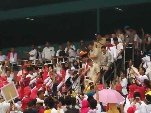 Berani Memerintah Letjen, Prabowo Sebut Presiden PKS Sosok yang Berani