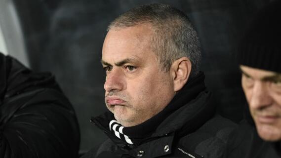 Mourinho Isyaratkan Lempar Handuk Soal Gelar Premier League