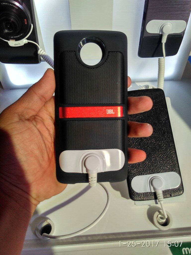&#91;Field Report&#93; Nyobain handphone teranyar Moto Z di launching tanggal 25 Januari