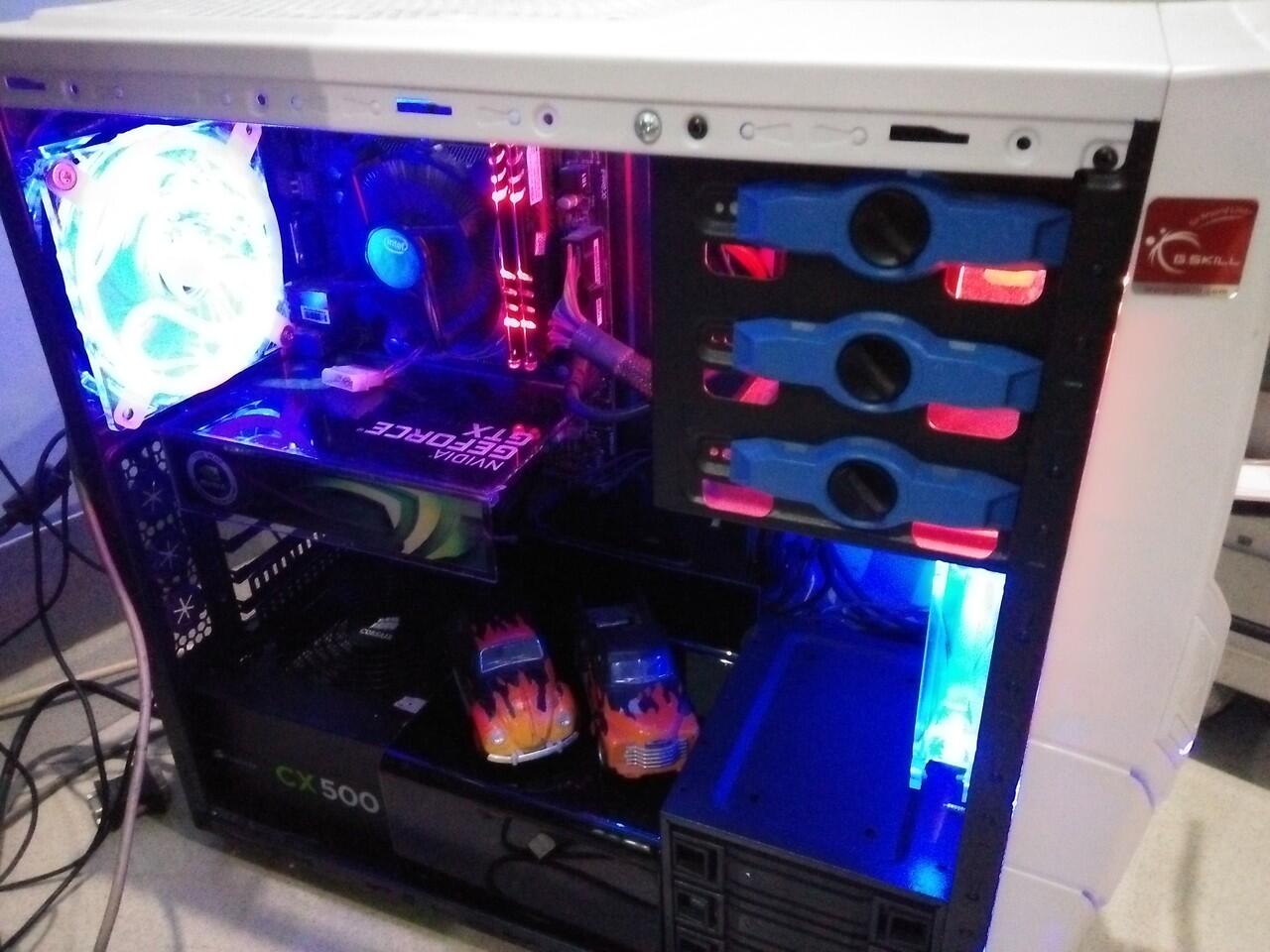 Moding PC Semarang : Side panel  Casing  Fan. 