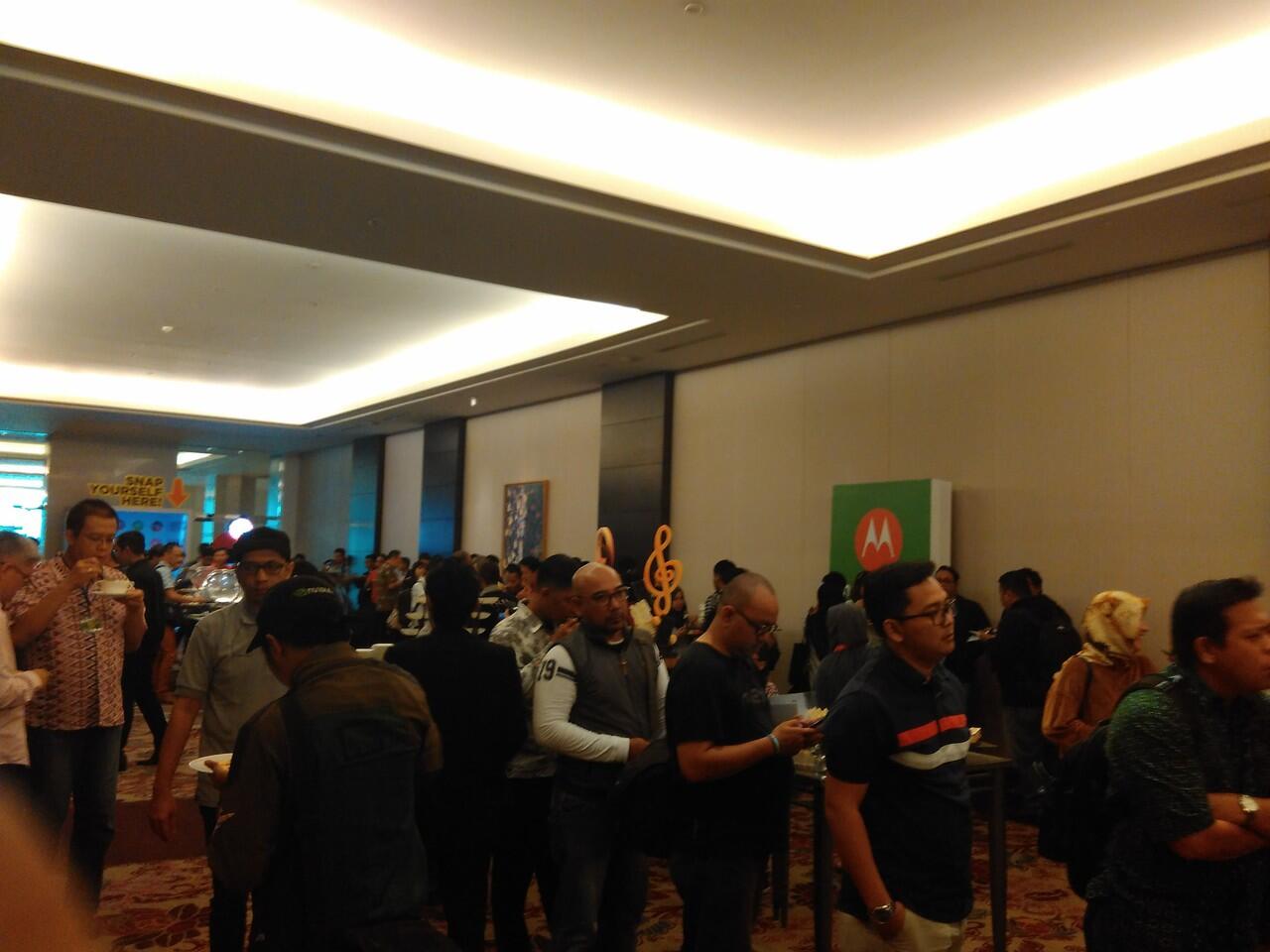 Peluncuran Duo Unik Dari Motorola, Moto Z dan Moto Z Play!