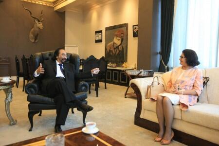 Surya Paloh Sesalkan Kebijakan Trump Soal Imigran Muslim