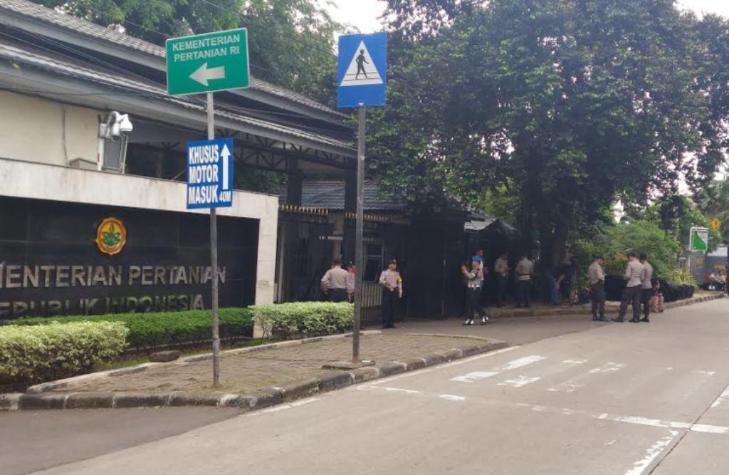 Keluhan Pengguna Jalan RM Harsono saat Sidang Ahok