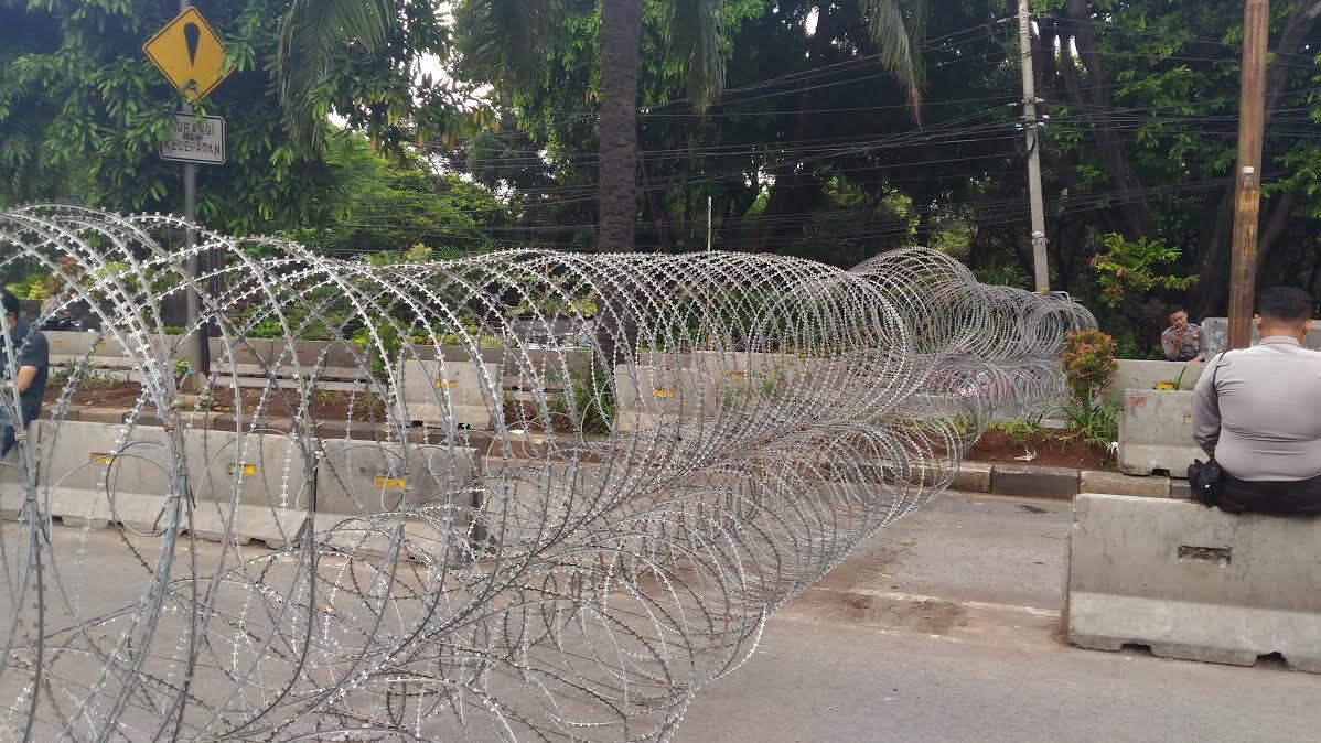 Keluhan Pengguna Jalan RM Harsono saat Sidang Ahok