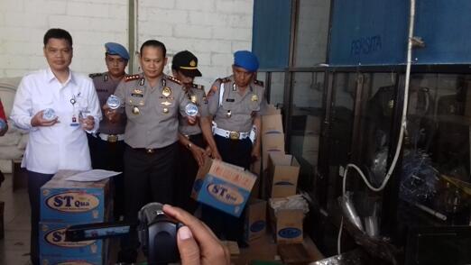 Pabrik Air Mineral Tanpa Ijin Edar Digrebek 