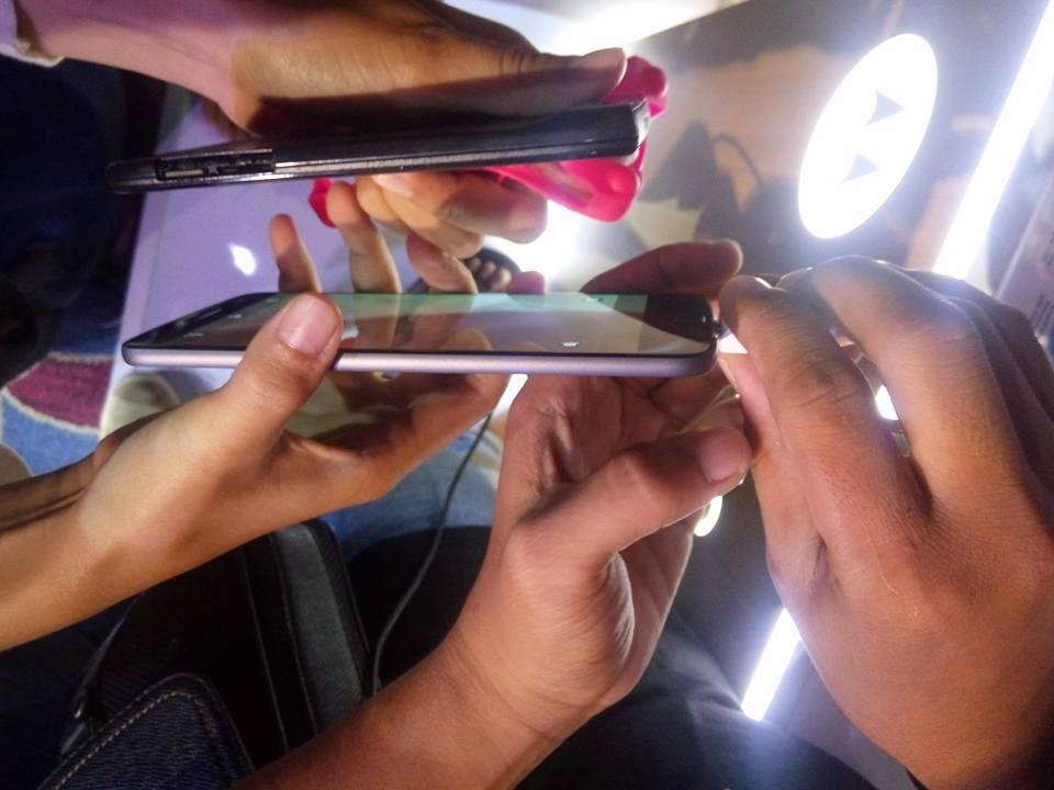 &#91; Field Report &#93; Launching Moto Z Handphone dengan Tekhonlogi Baru