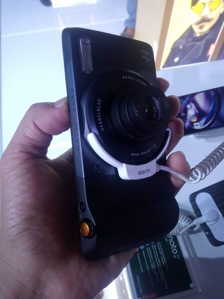 &#91; Field Report &#93; Launching Moto Z Handphone dengan Tekhonlogi Baru
