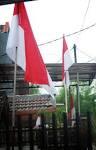 Derita Rumah Pinggir Jalan