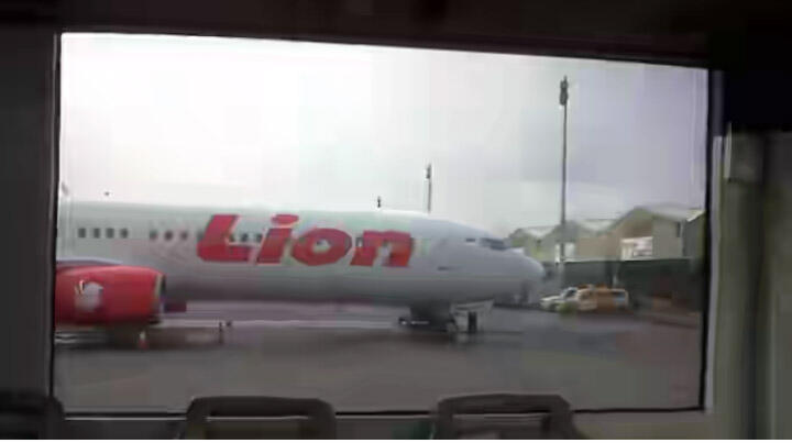 Lion Air Akan Selidiki Dugaan Pilot MEROKOK DI KOKPIT