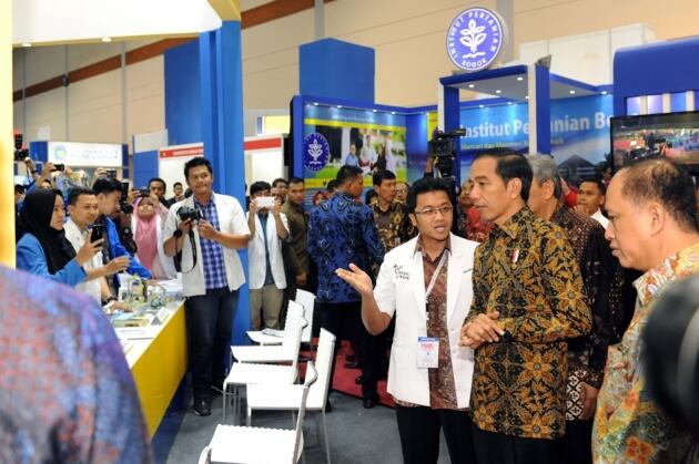 Jokowi Usulkan Sekolah Jurusan 'Online Store'