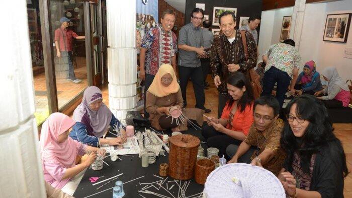 Para Praktisi CSR Kenali Lebih Dekat Aktivitas Kampung Koran
