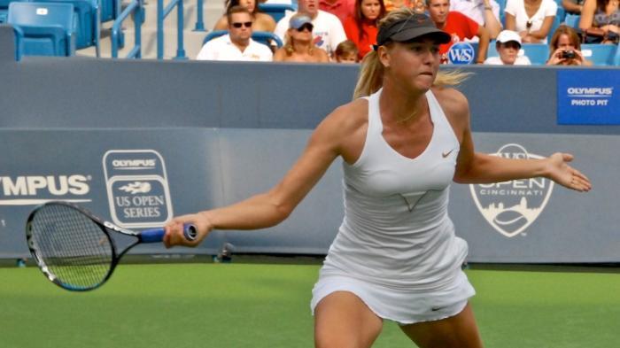 Sharapova Menulis Buku dan Belajar Tinju