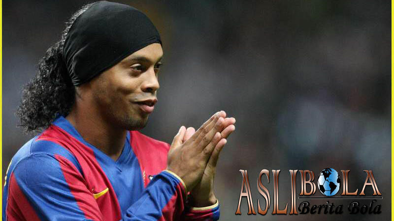 Rumor Ronaldinho Kembali Ke Barcelona
