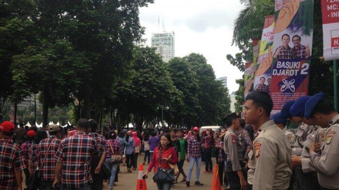 Massa Kotak-kotak Padati #KonserGue2