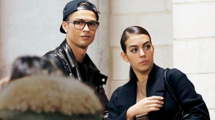 Cristiano Ronaldo Bisa Takluk Dipelukan Georgina Rodriguez