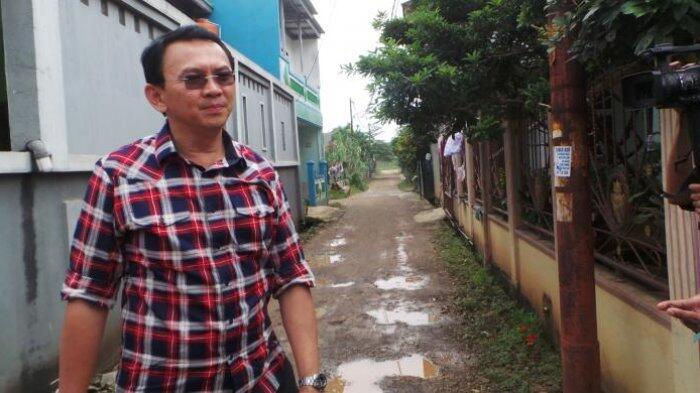Ahok: Kalau Mau Foto di Balai Kota, Jangan Pakai Baju Kotak-kotak Lagi Ya