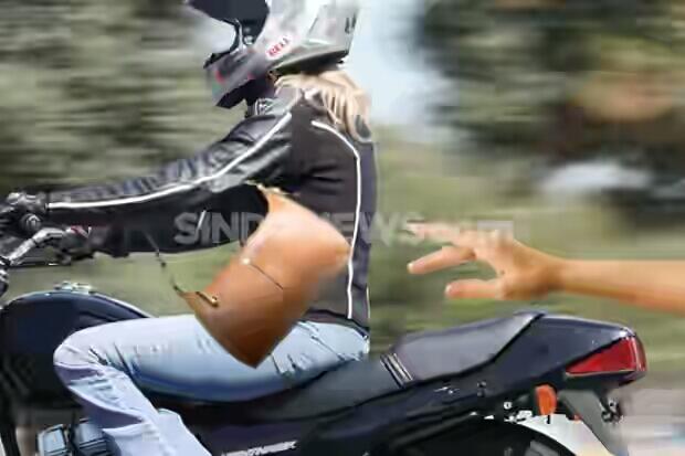 Jadi Korban Penjambretan, PUTRI KEJAR DAN TABRAK MOTOR PELAKU