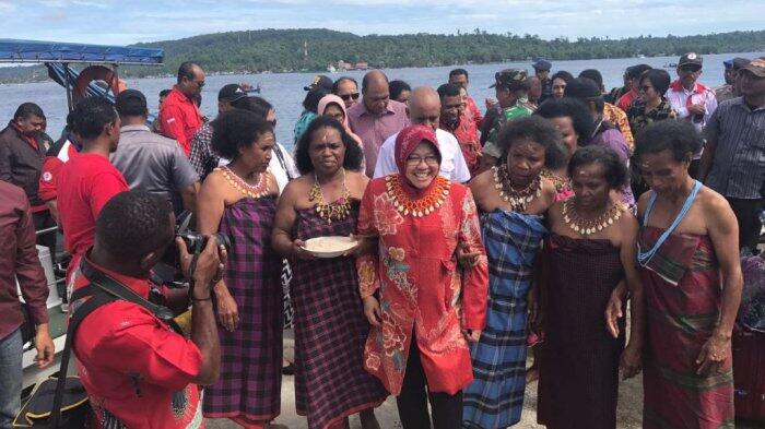 Disambut Meriah, Risma Kampanye Pilgub Papua Barat di Manokwari