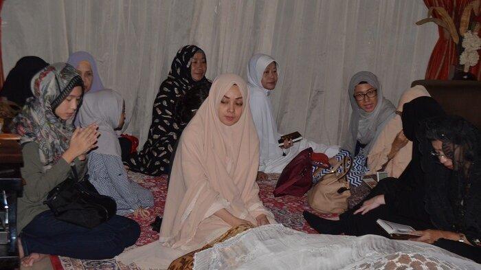 Terry Putri: Mama Sudah Berjuang Melawan Sakitnya