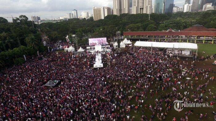 Pantun-pantun Sindiran dari Butet Kertaradjasa di Hadapan Massa Pendukung Ahok
