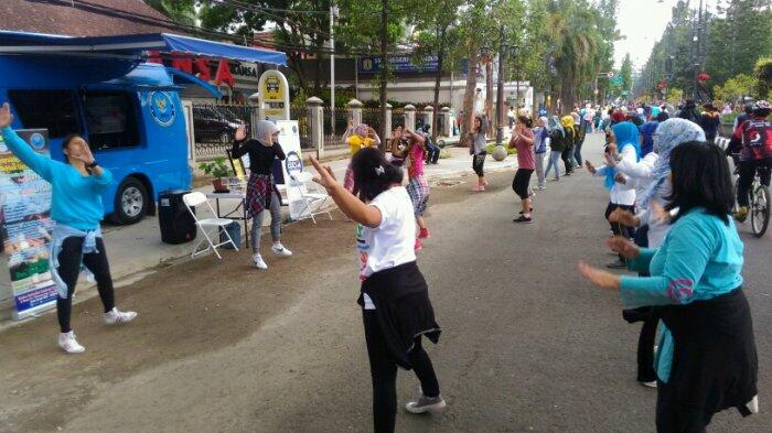 BNN Kota Bandung Ajak Warga Senam Zumba Antinarkoba