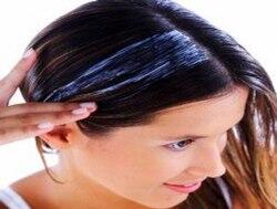 Tips Menghilangkan Bau Apek pada Rambut