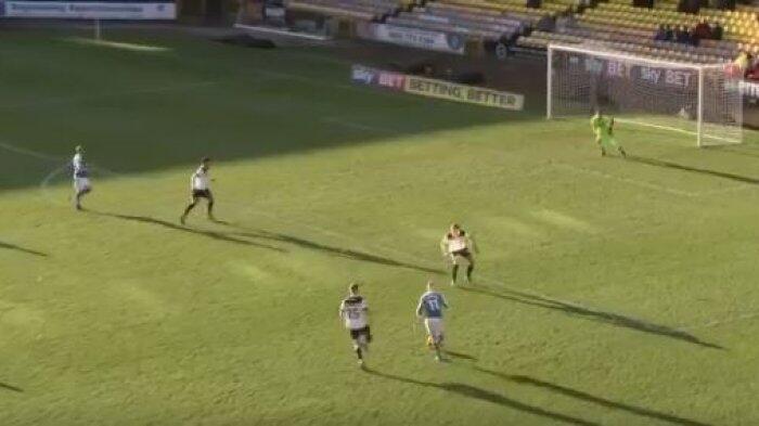 OMG! Gol Solo Run Pemain Ini Tak Kalah Hebohnya dengan Gol Hazard