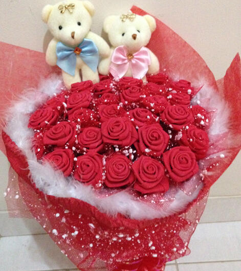 5 Barang paling laris dibeli saat Hari Valentine