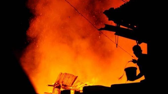 Rumah Terbakar, Seorang Nenek Tewas karena Terjebak di Dalamnya