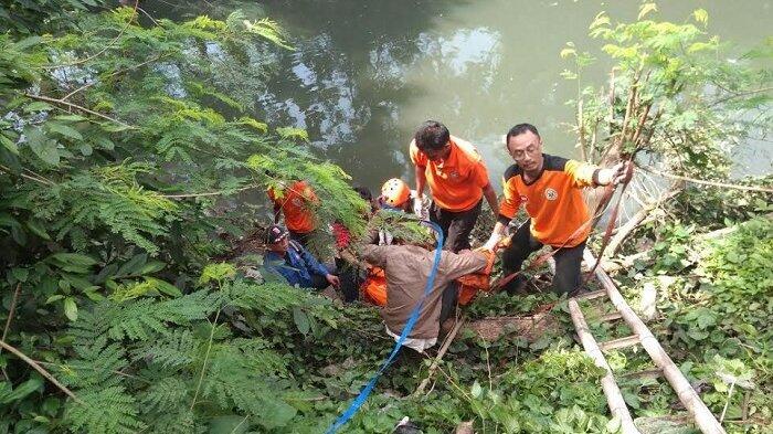 Mayat yang Terapung di Kali Tanggul Joyosuran Tak Dikenal Warga