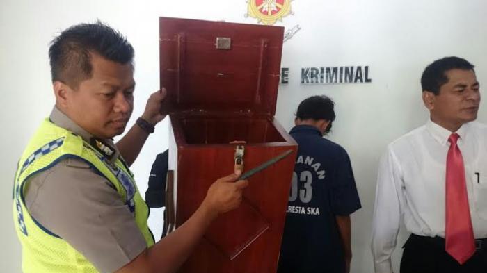 Selain Burung Warga, Penjual Tekwan Ini Pernah Gasak Kotak Sedekah Masjid