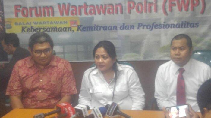 Dahlia Zein: Rizieq dan Firza Sebatas Hubungan Guru dan Murid