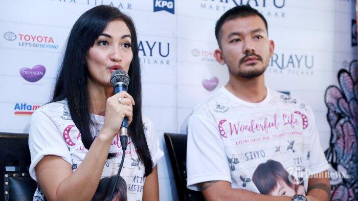 Ibunda Atiqah Hasiholan Berharap Dapat Cucu Perempuan