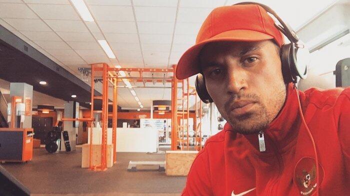 Stefano Lilipaly Unggah Foto Ronaldinho dari Indonesia Dapat Komentar Lucu