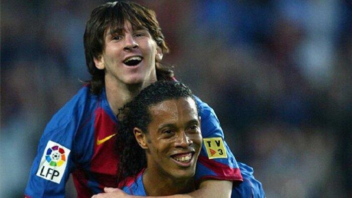 Ronaldinho: Messi di Atas Ronaldo!