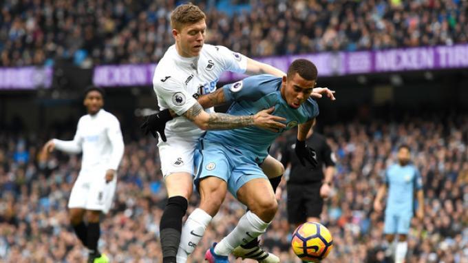 Manchester City Menang Atas Swansea City Berkat Dua Gol Gabriel Jesus