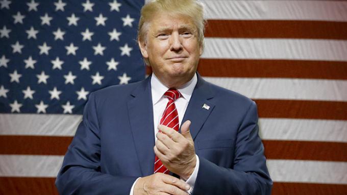 Larangan Imigran Ditangguhkan, Trump: Jika Hal Buruk Terjadi, Salahkan Hakim Itu