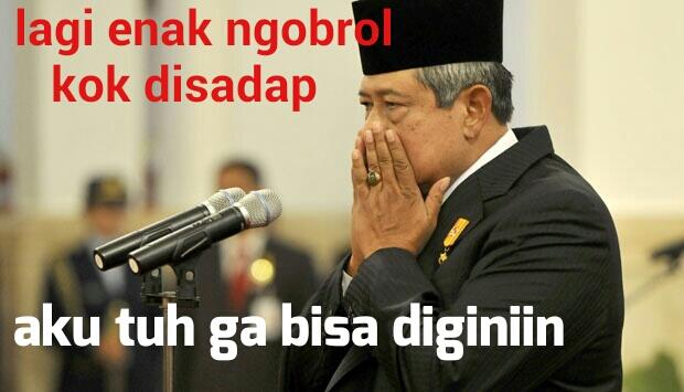 Pendemo di Rumah SBY Bagikan Selebaran Berisi Penolakan Isu SARA