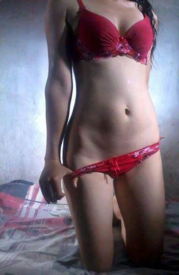 Pengalaman Nia Menghadapi Penis Jumbo Suaminya